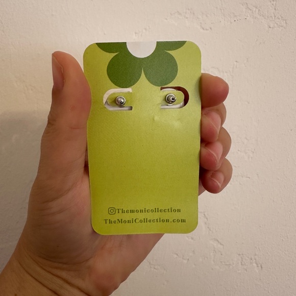 NWT móni Cow Pattern Round Drop Earrings - Picture 4 of 4